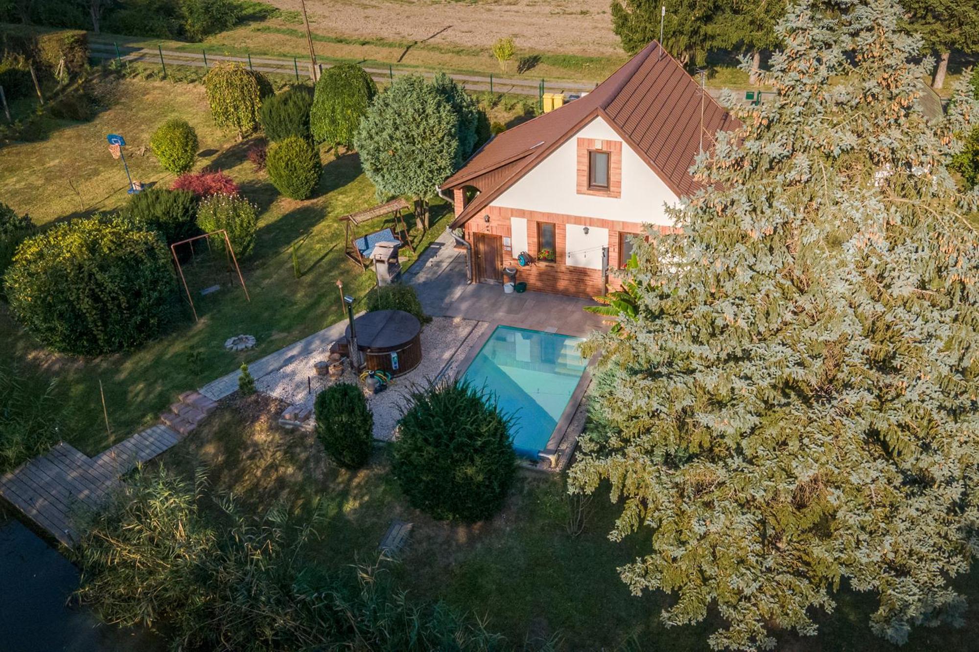 Posteleki Vendeghaz-Nyugalom Szigetei Villa Gyula Eksteriør bilde