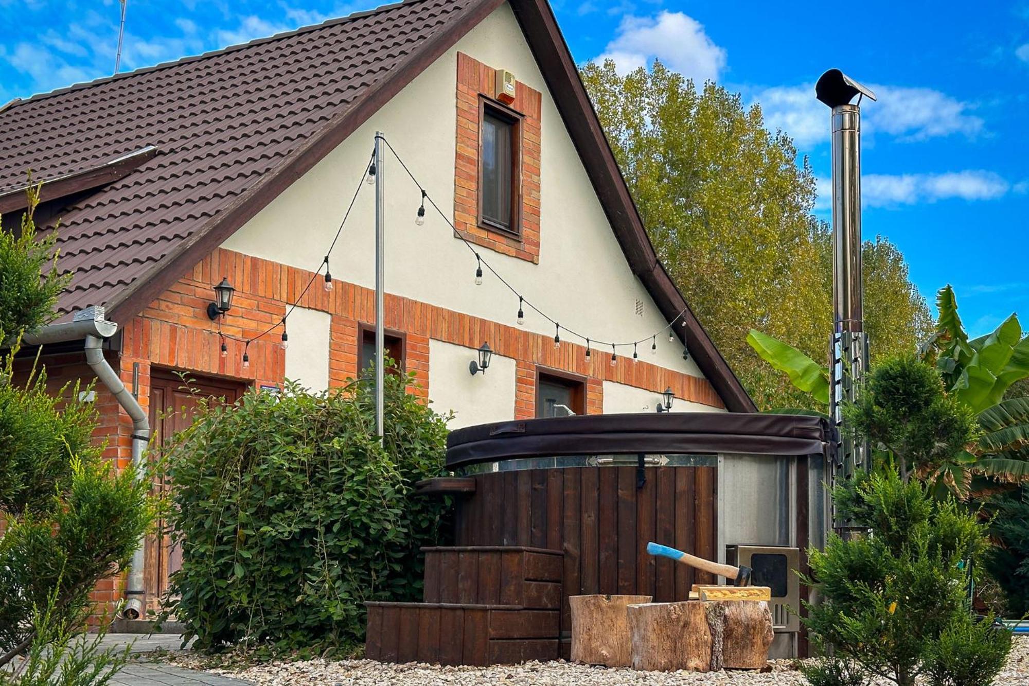 Posteleki Vendeghaz-Nyugalom Szigetei Villa Gyula Eksteriør bilde